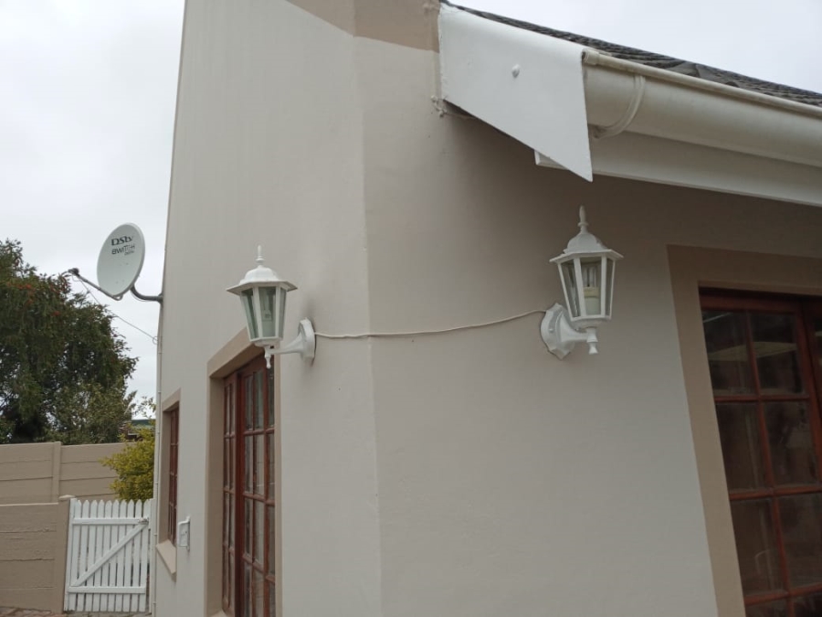 3 Bedroom Property for Sale in Denneoord Western Cape